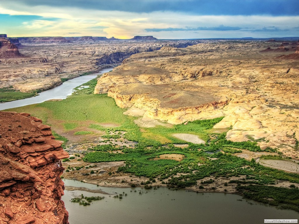 24 Colorado-River